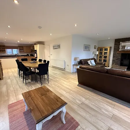 Nyaraló Bempton View At The Bay Filey, Sleeps 10, And 2 Dogs Welcome For Free Too! *