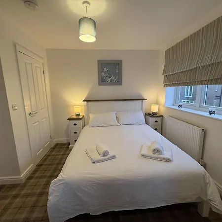 Bempton View At The Bay Filey, Sleeps 10, And 2 Dogs Welcome For Free Too!