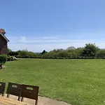 Bempton View At The Bay Filey, Sleeps 10, And 2 Dogs Welcome For Free Too! * Filey