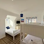Bempton View At The Bay Filey, Sleeps 10, And 2 Dogs Welcome For Free Too! Filey