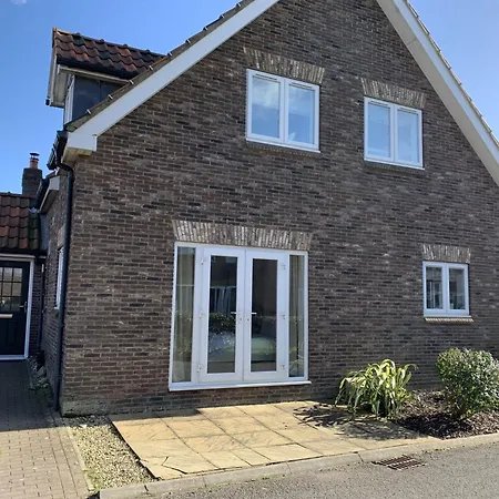 Bempton View At The Bay Filey, Sleeps 10, And 2 Dogs Welcome For Free Too! Hébergement de vacances *