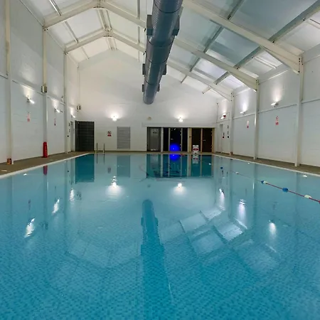 Dom wakacyjny Bempton View At The Bay Filey, Sleeps 10, And 2 Dogs Welcome For Free Too!