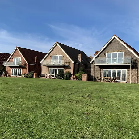 Bempton View At The Bay Filey, Sleeps 10, And 2 Dogs Welcome For Free Too! Dom wakacyjny Filey