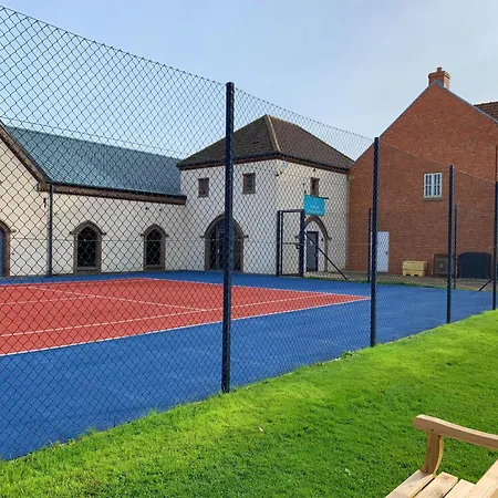 Dom wakacyjny Bempton View At The Bay Filey, Sleeps 10, And 2 Dogs Welcome For Free Too! Filey