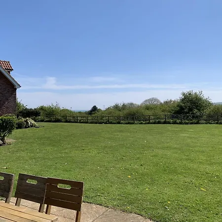 Bempton View At The Bay Filey, Sleeps 10, And 2 Dogs Welcome For Free Too! * Filey