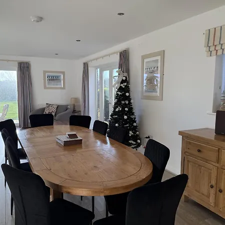 Hébergement de vacances Bempton View At The Bay Filey, Sleeps 10, And 2 Dogs Welcome For Free Too!