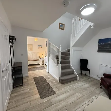 Bempton View At The Bay Filey, Sleeps 10, And 2 Dogs Welcome For Free Too! Prázdninový dům
