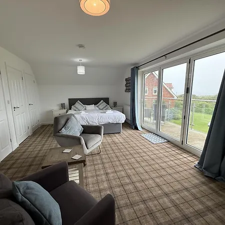 Prázdninový dům Bempton View At The Bay Filey, Sleeps 10, And 2 Dogs Welcome For Free Too! *