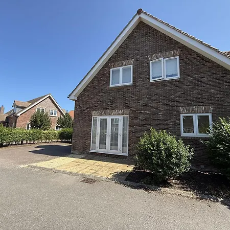 Prázdninový dům Bempton View At The Bay Filey, Sleeps 10, And 2 Dogs Welcome For Free Too!