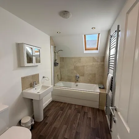 度假居 Bempton View At The Bay Filey, Sleeps 10, And 2 Dogs Welcome For Free Too! 法利